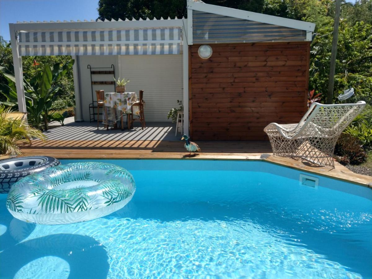 S'Cale Tropikal - Gite Cosy Avec Piscine Privee Petit-Canal 外观 照片